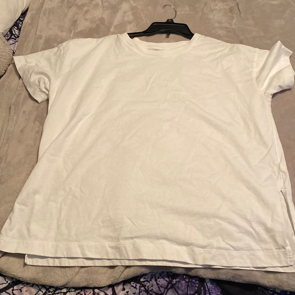 plain white shirt